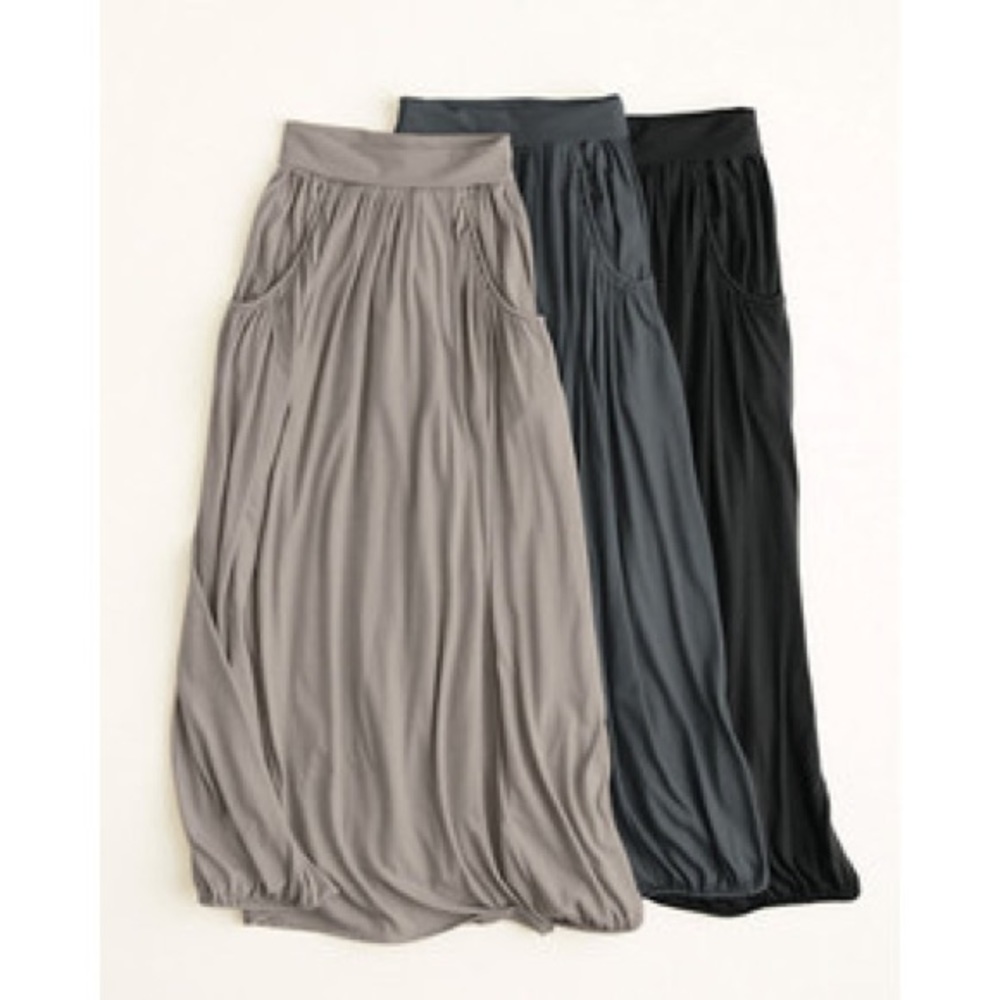 Garnet Hill Favorite Knit Skirt - Used Size Small